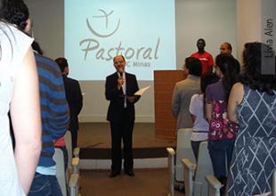 Dom Mol participou do lançamento das atividades da Pastoral na Praça da Liberdade. Crédito: Lívia Alen