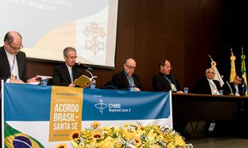 Dom Mol, Dom Paulo Peixoto, Dom Raymundo Damasceno, Dom Walmor, Dom Giovanni d'Aniello e padre Roberto Marcelino