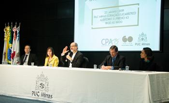 Os professores Sérgio Hanriot, Maria Inês Martins, Dom Mol, Wanderley Chieppe e Maria Carolina Tomás