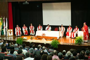 A celebração será nesta quarta, às 18h, no Teatro João Paulo II
