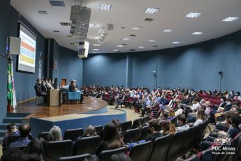 Dom Mol participou de roda de conversa sobre Fraternidade e Educação