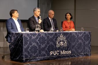 Prof. Dr. Pe. Luís Henrique Eloy e Silva ressaltou a importância de encontros como este e sua percepção positiva sobre a Unidade e o IEC