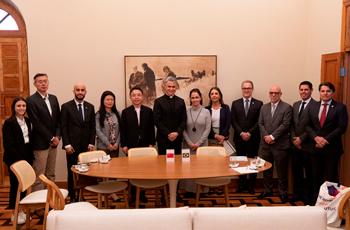 A Zhejiang University e a PUC Minas estreitam laços em busca de inovação e excelência