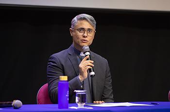 Durante a comemoração, o Reitor anunciou que haverá recesso para os funcionários de 26 a 31 de dezembro